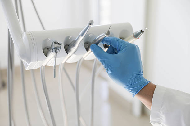 Professional Teeth Whitening technician working in Aberdeen, MS